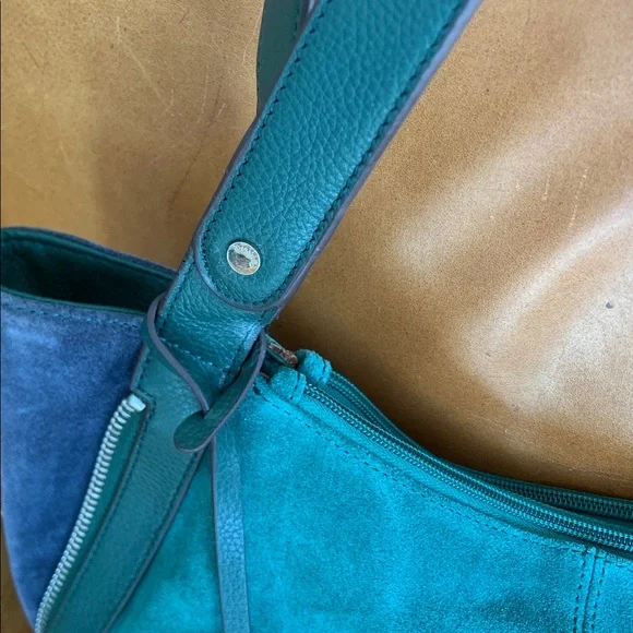 NWT Tignanello Suede Zip Slouch shoulder handbag - Picture 5 of 13